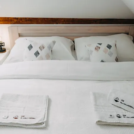 Guest house Na Landeku 4*