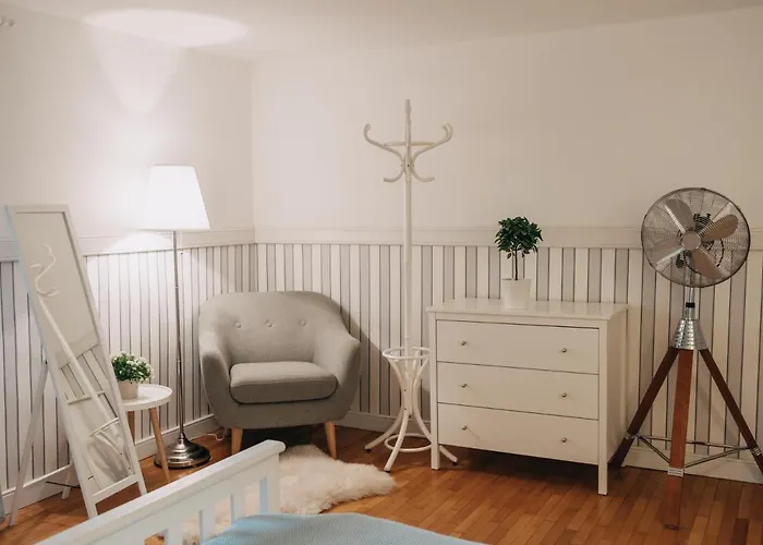 بيت ضيافة Na Landeku اوسترافا