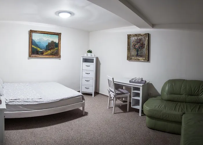 Na Landeku بيت ضيافة اوسترافا