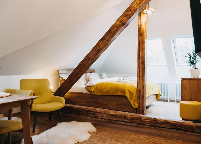 Na Landeku اوسترافا